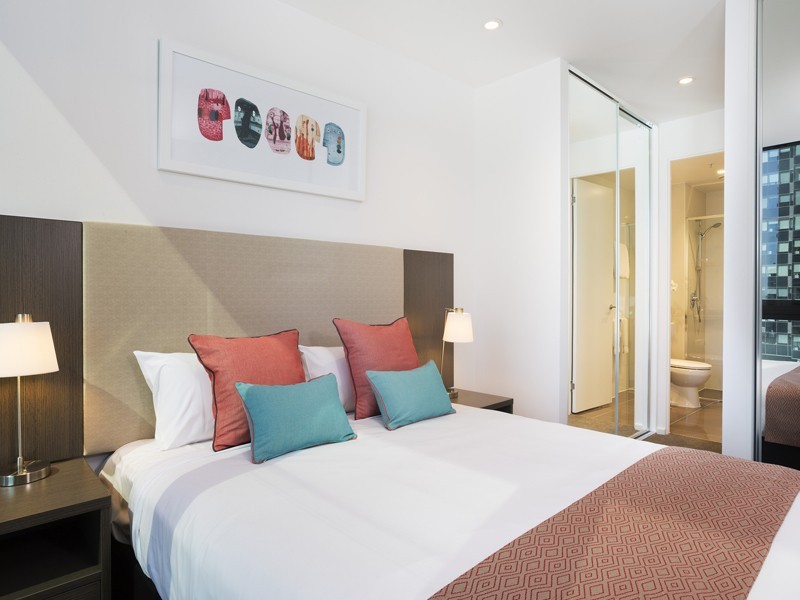 REF 12311/151 City Road, Southbank VIC 3006