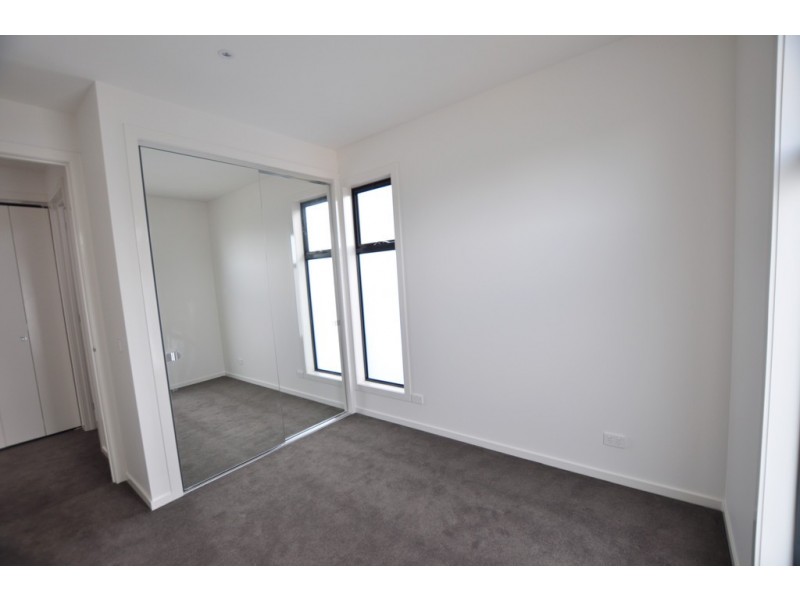 13 Mulberry Avenue, Cheltenham VIC 3192