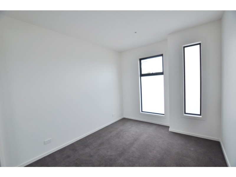 13 Mulberry Avenue, Cheltenham VIC 3192