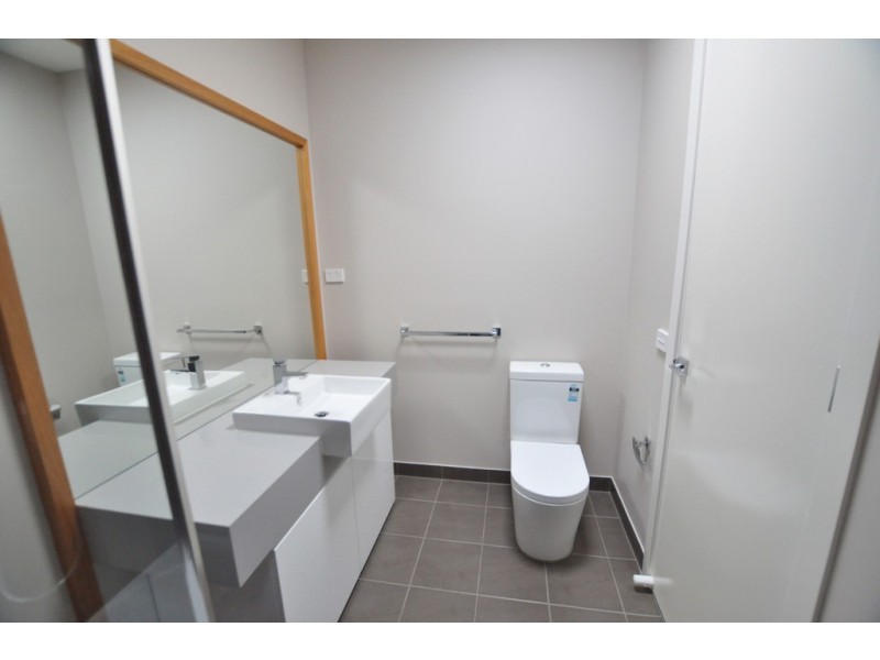 13 Mulberry Avenue, Cheltenham VIC 3192