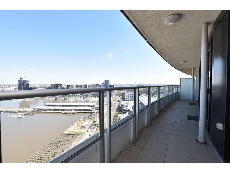 2703/100 Harbour Esplanade, Docklands VIC 3008