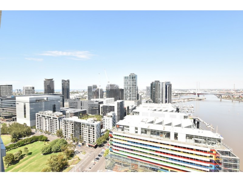 2703/100 Harbour Esplanade, Docklands VIC 3008
