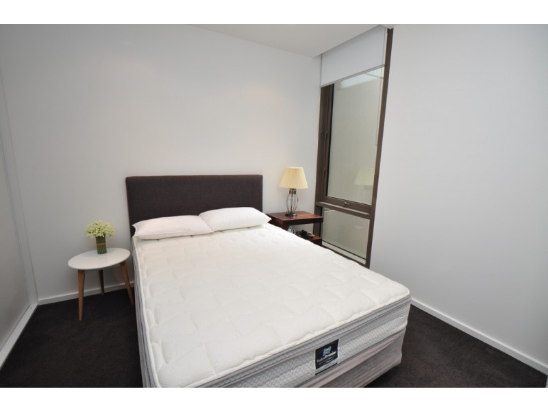 REF 01041/118 Kavanagh Street, Southbank VIC 3006