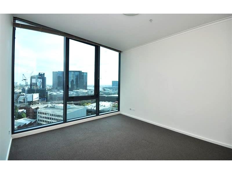 REF 01045/180 City Road, Southbank VIC 3006