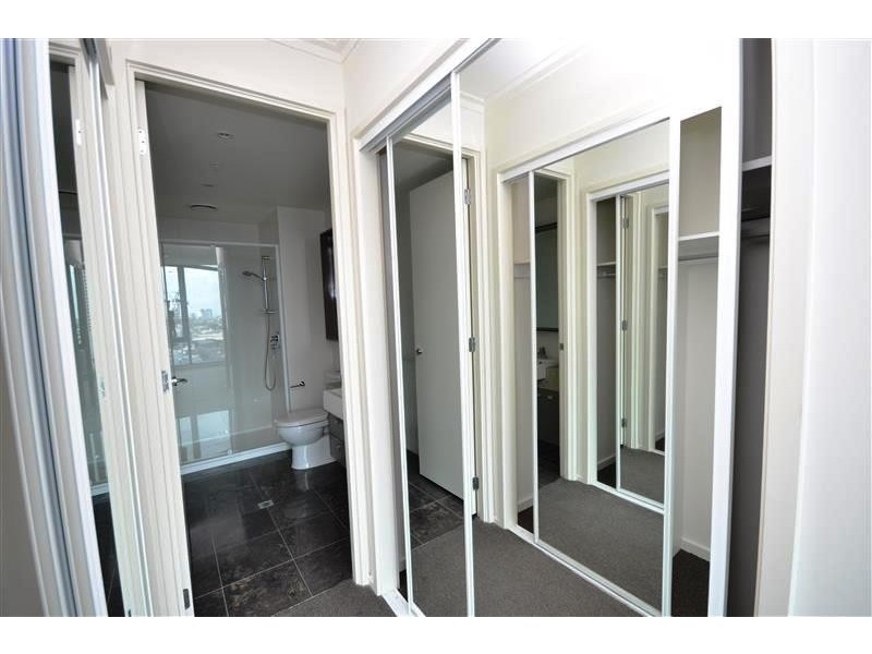 REF 01045/180 City Road, Southbank VIC 3006