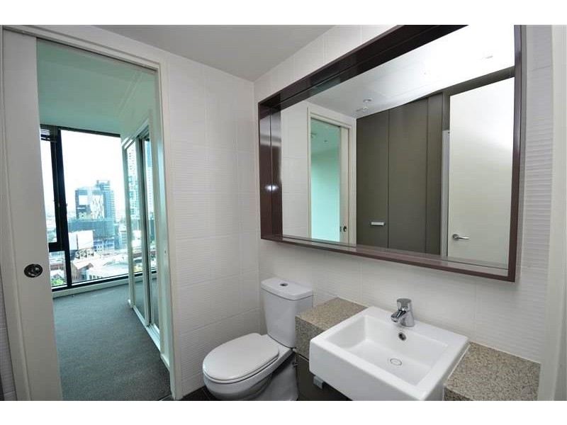 REF 01045/180 City Road, Southbank VIC 3006