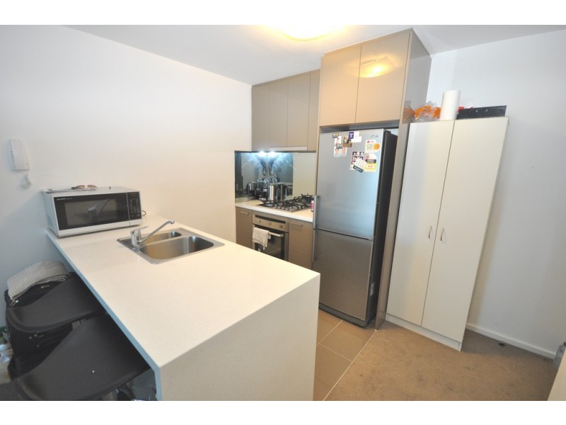 REF 01046/241 City Road, Southbank VIC 3006