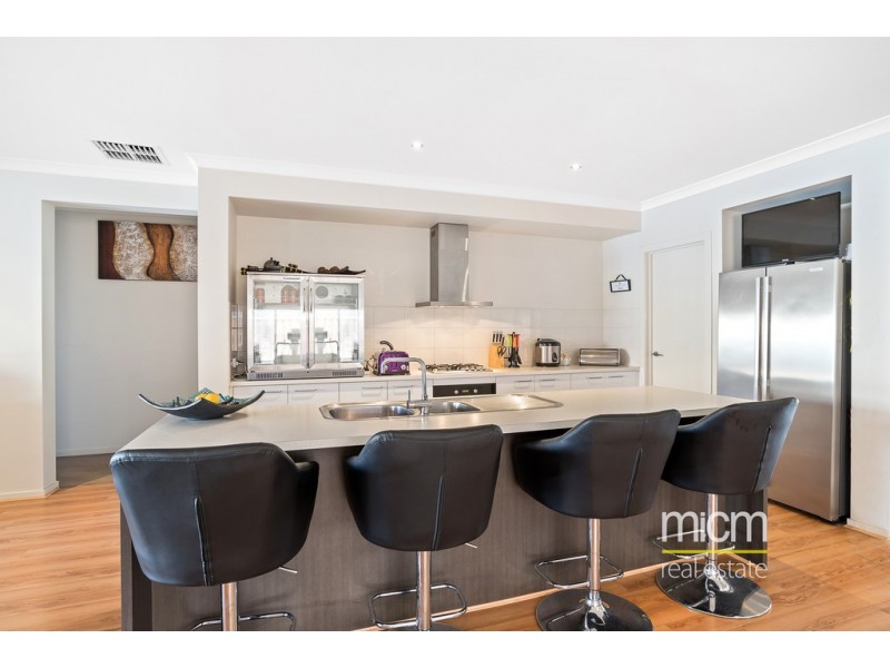 34 Campaspe Way, Point Cook VIC 3030