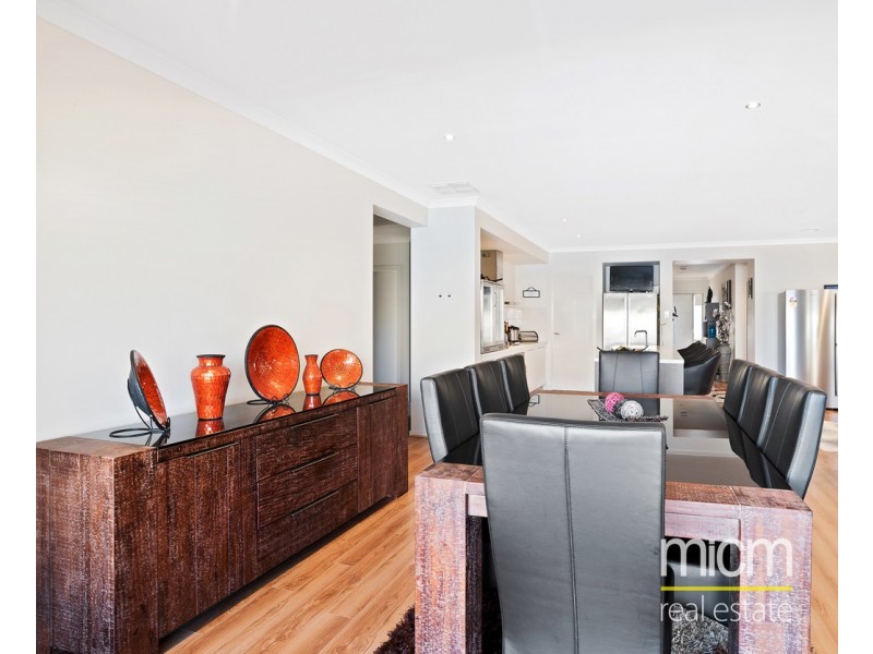 34 Campaspe Way, Point Cook VIC 3030