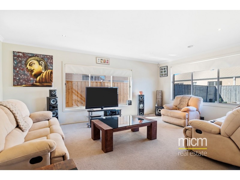 34 Campaspe Way, Point Cook VIC 3030