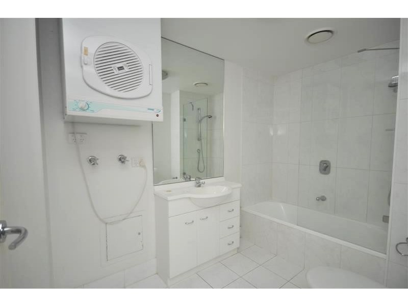 REF 01058/22 Kavanagh Street, Southbank VIC 3006