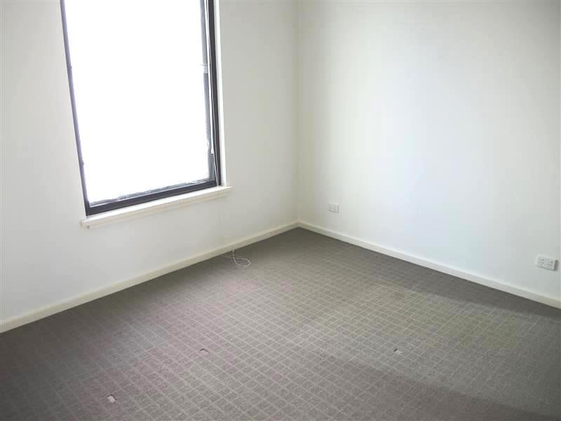 REF 01102/148 Wells Street, South Melbourne VIC 3205