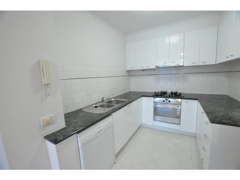 REF 01133/69 Dorcas Street, South Melbourne VIC 3205