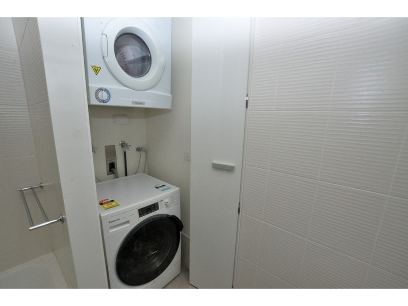 REF 01139/180 City Road, Southbank VIC 3006