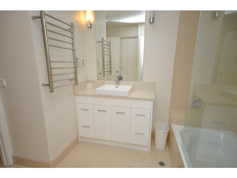 REF 01192/682 Nicholson Street, Fitzroy North VIC 3068