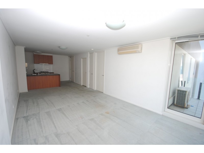 REF 01207/163 City Road, Southbank VIC 3006