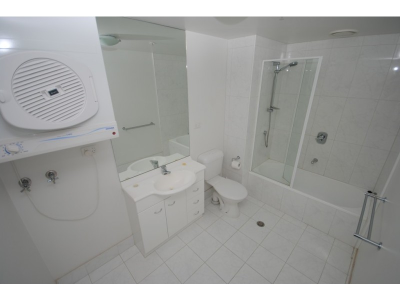 REF 01207/163 City Road, Southbank VIC 3006