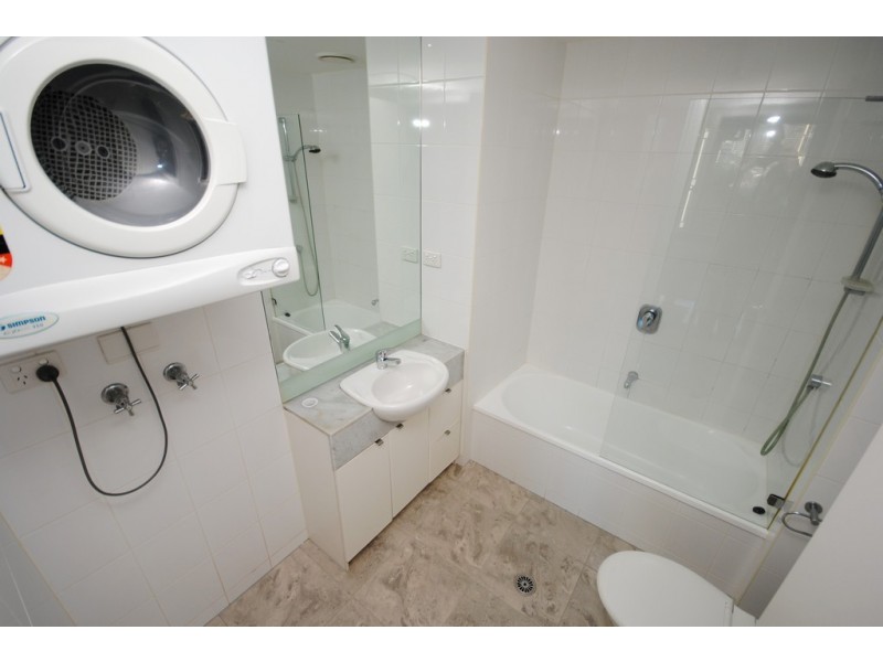 REF 01209/173 City Road, Southbank VIC 3006