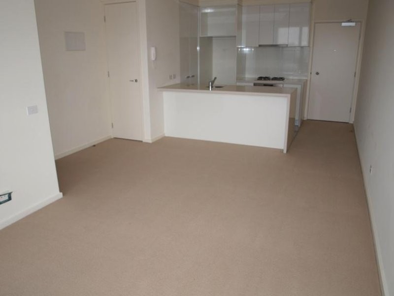 REF 01231/63 Whiteman Street, Southbank VIC 3006