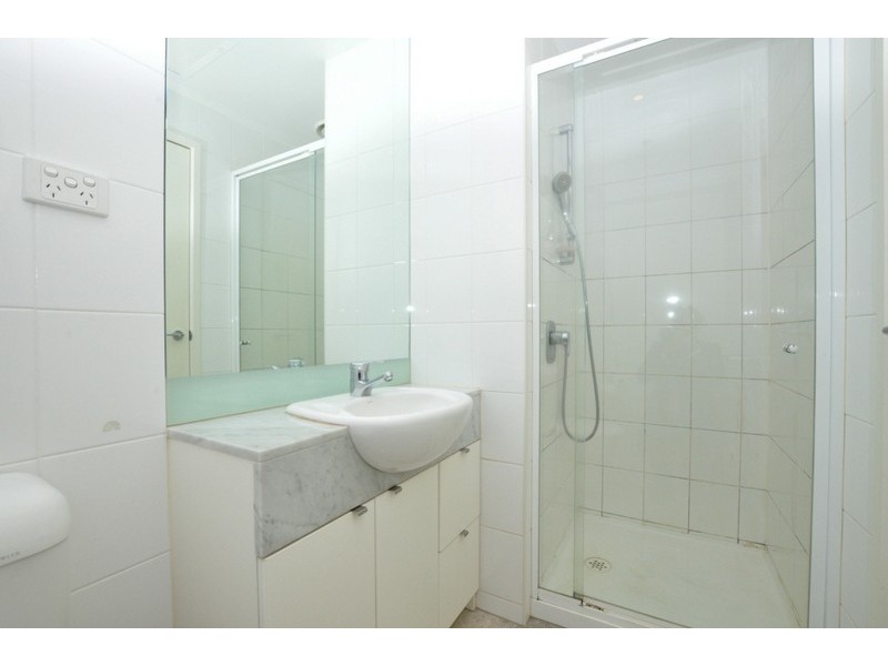 REF 01237/183 City Road, Southbank VIC 3006