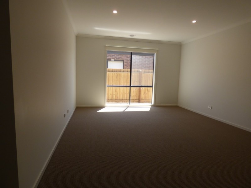 28 Beckworth Blvd, Tarneit VIC 3029