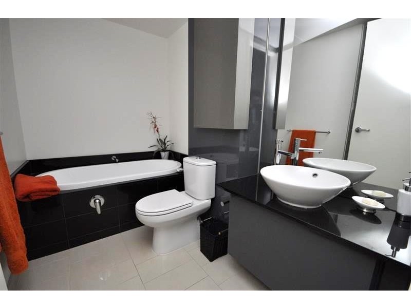 2208/7 Riverside Quay, Southbank VIC 3006