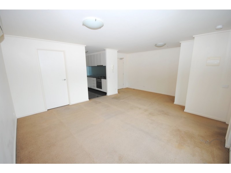 REF 01252/100 Kavanagh Street, Southbank VIC 3006