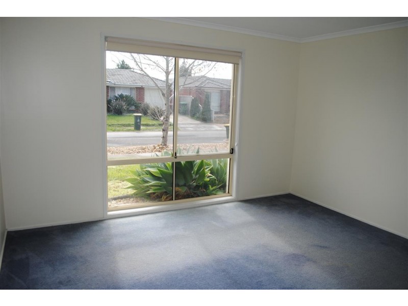 9 Beveridge Court, Point Cook VIC 3030