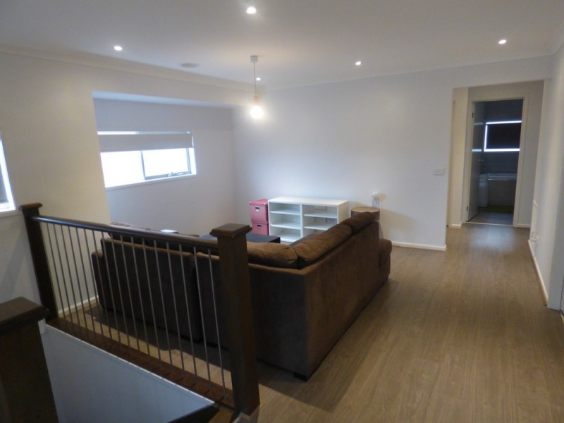 9 Knight Avenue, Point Cook VIC 3030