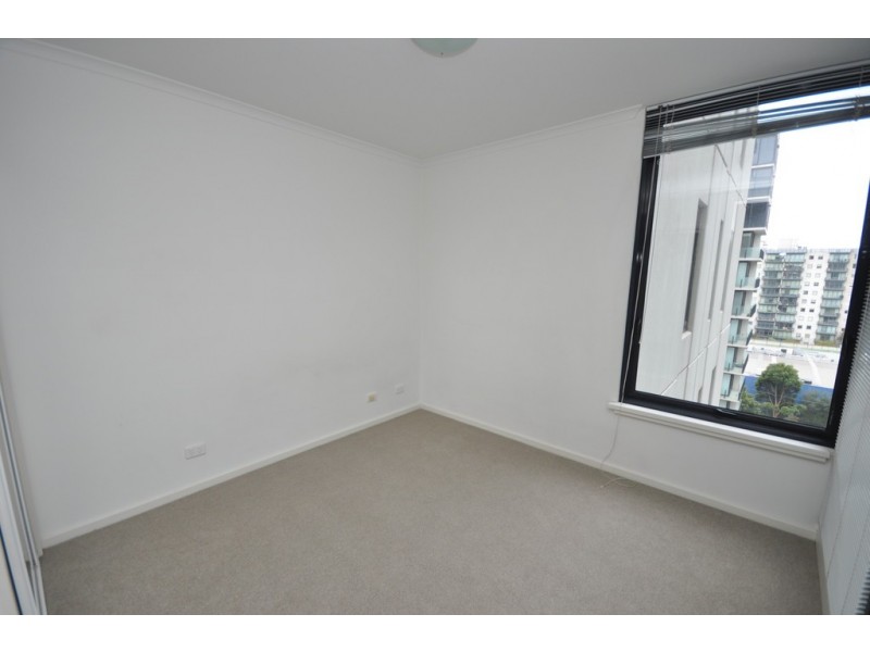 REF 01302/69 Dorcas Street, South Melbourne VIC 3205