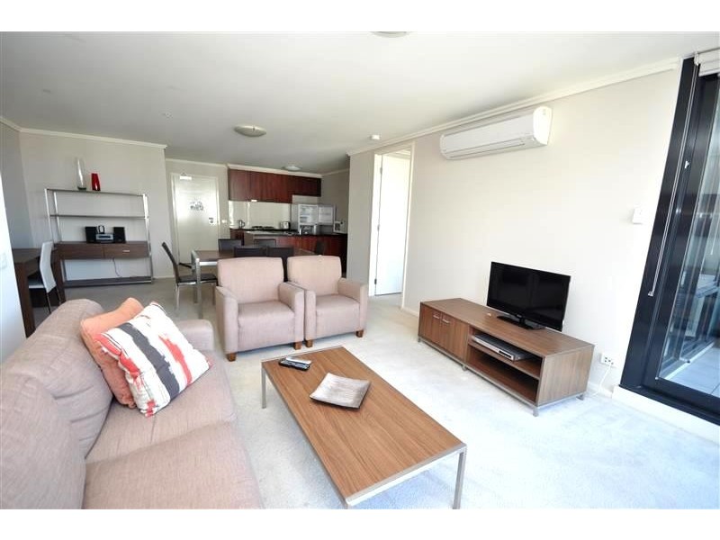 REF 01303/22 Kavanagh Street, Southbank VIC 3006