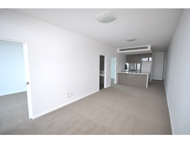 REF 01305/241 City Road, Southbank VIC 3006