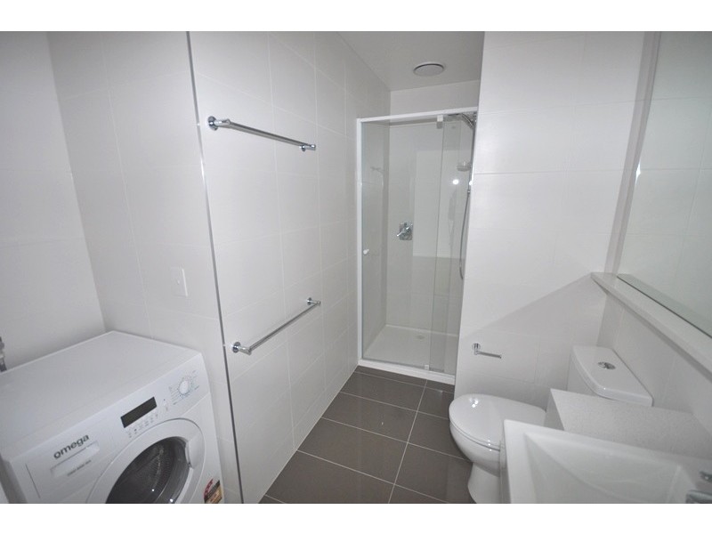 REF 01305/241 City Road, Southbank VIC 3006