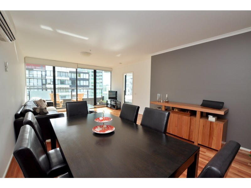 REF 01306/39 Dorcas Street, South Melbourne VIC 3205