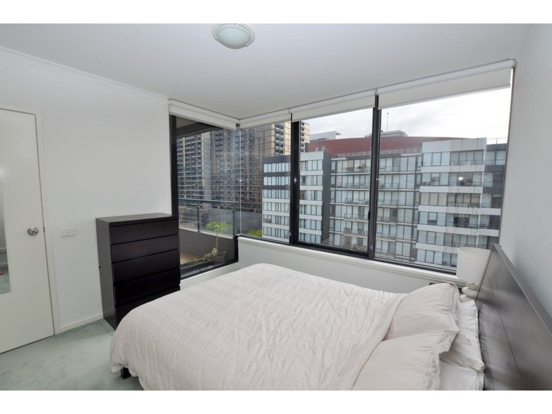 REF 01306/39 Dorcas Street, South Melbourne VIC 3205