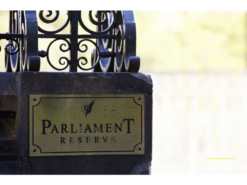 1410/318 Russell Street, Melbourne VIC 3000