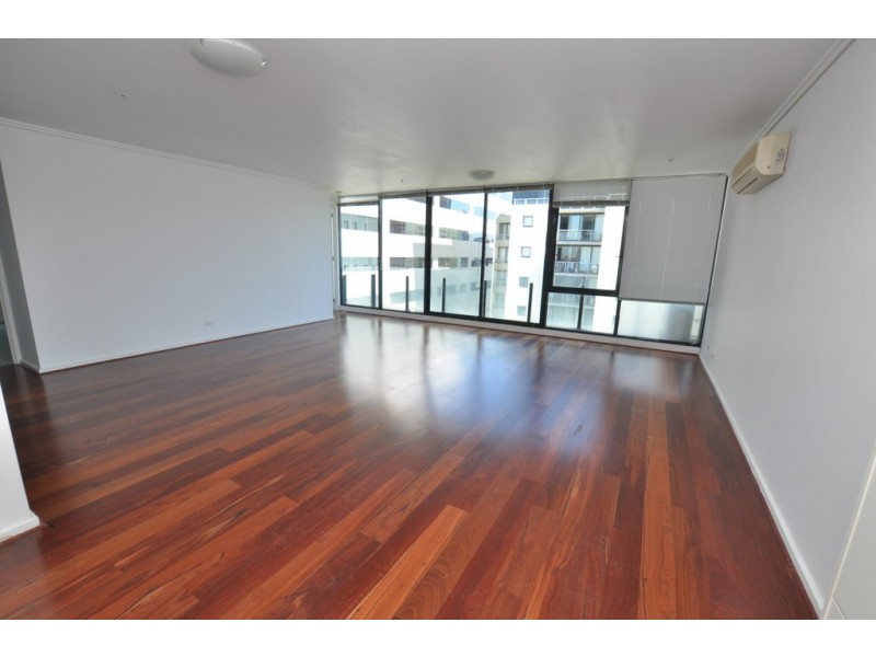 REF 02023/38 Bank Street, South Melbourne VIC 3205