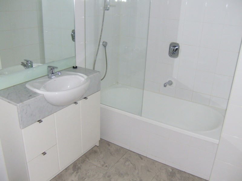 REF 02024/183 City Road, Southbank VIC 3006