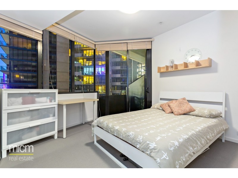 902/15 Caravel Lane, Docklands VIC 3008