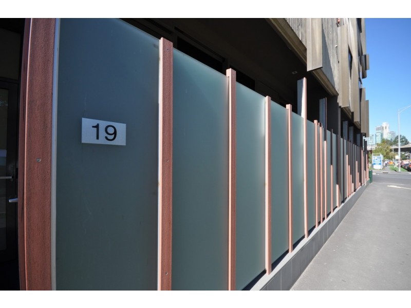 REF 020622/19 Balston Street, Southbank VIC 3006
