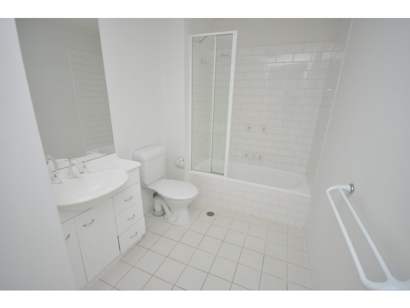 REF 02075/148 Wells Street, South Melbourne VIC 3205