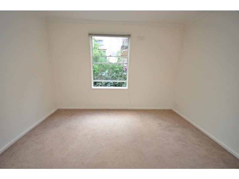REF 02076/28 Jeffcott Street, West Melbourne VIC 3003