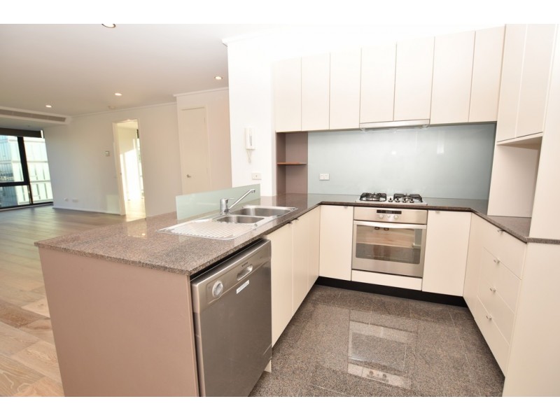 REF 02081/173 City Road, Southbank VIC 3006