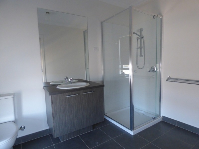 171 Sanctuary Lakes South Boulevard, Point Cook VIC 3030