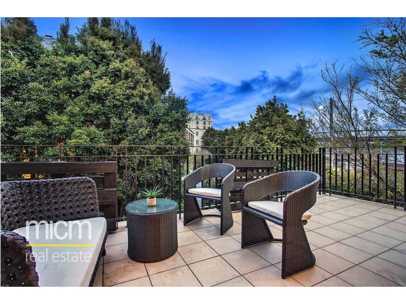 111/33 Cliveden Close, East Melbourne VIC 3002