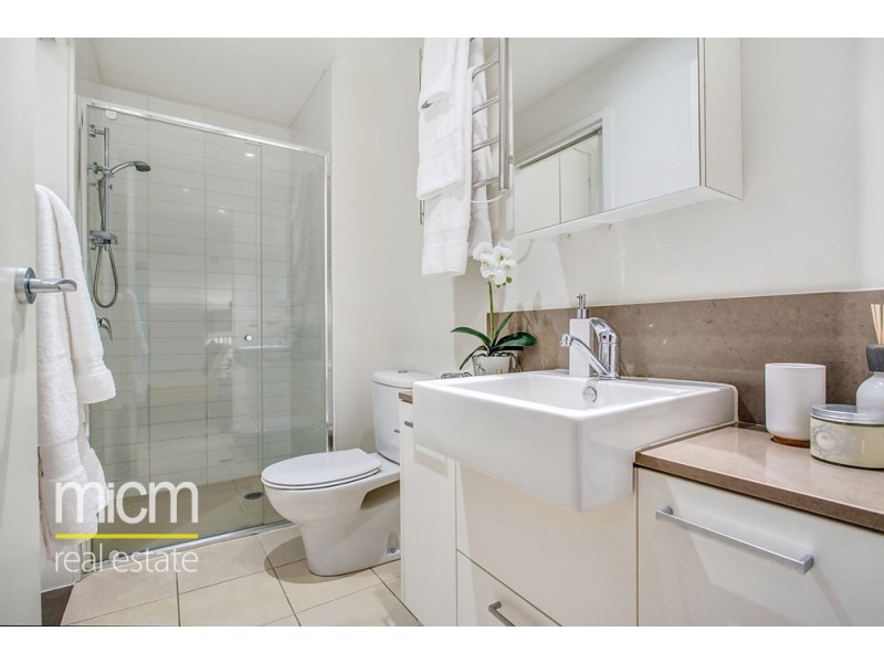 111/33 Cliveden Close, East Melbourne VIC 3002