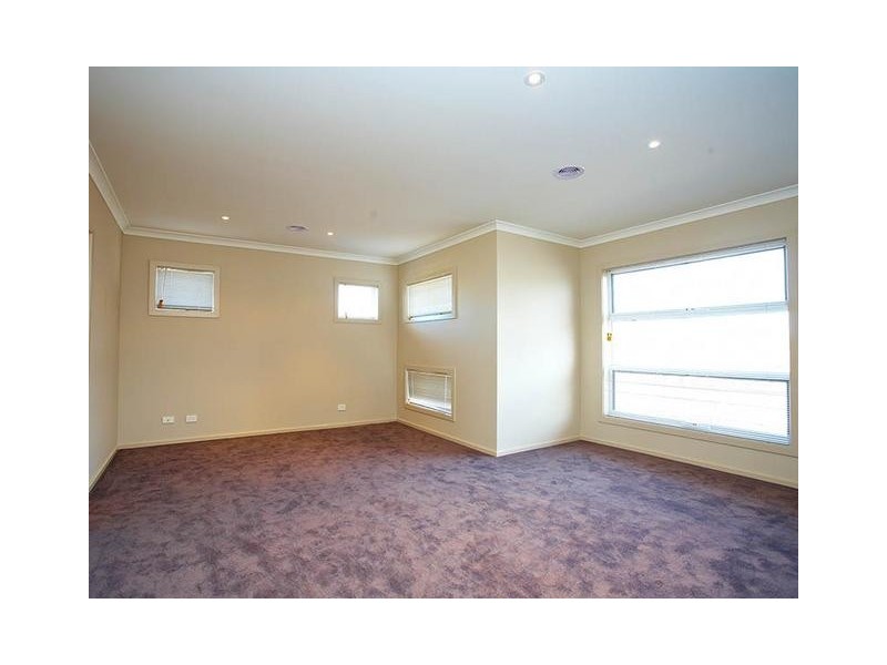 246 Boardwalk Boulevard, Point Cook VIC 3030