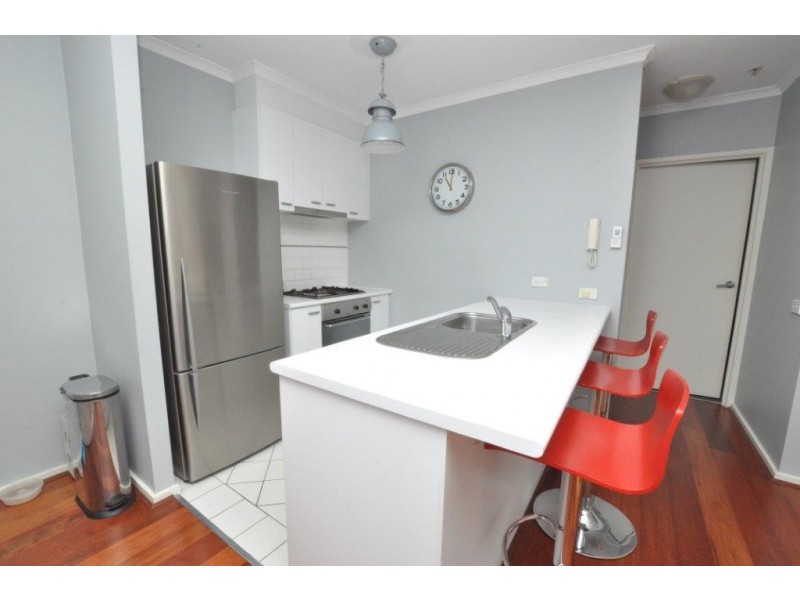 REF 02159/79 Whiteman Street, Southbank VIC 3006