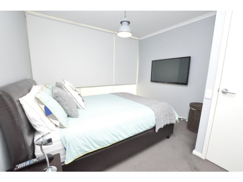 REF 02159/79 Whiteman Street, Southbank VIC 3006