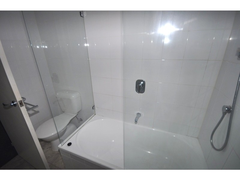 REF 021411/173 City Road, Southbank VIC 3006